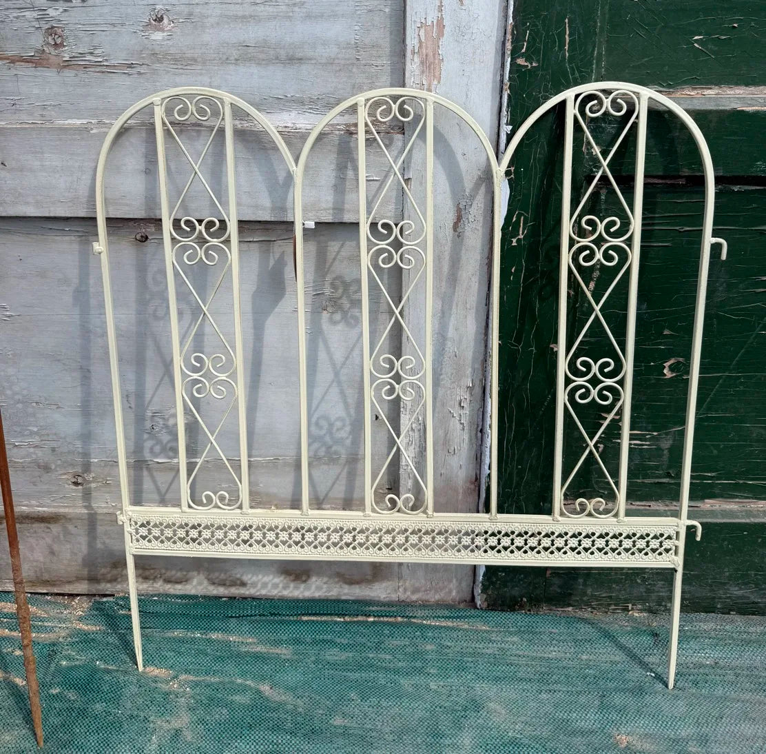 Decorative Garden Trellis Panel with Scrollwork, White Metal, 62W x 64.5H cm, Arched Design with Heart Pattern