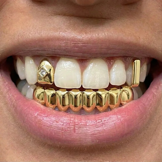 Best-Selling Personalized And Fashionable Braces Set. Smooth Surface Three-Piece Set. Halloween Personalized Tooth Decorations.